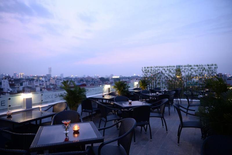 Victor Gallery & Hanoi