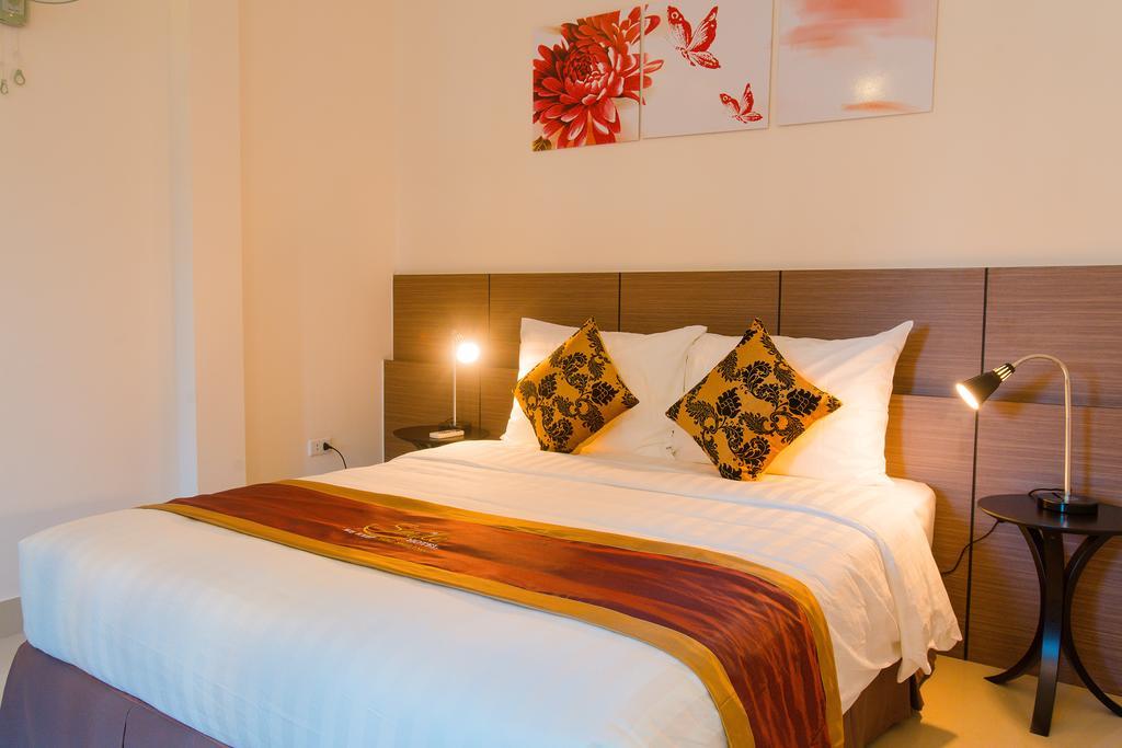 Hotel Smile 3*