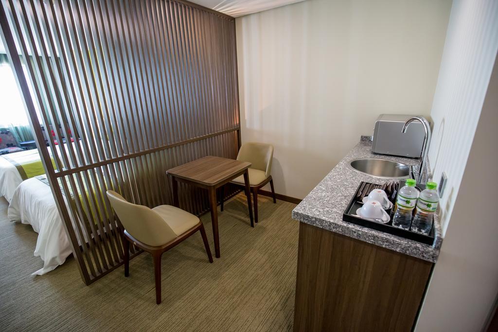 Kuretakeso Tho Nhuom 84 Hotel 4*