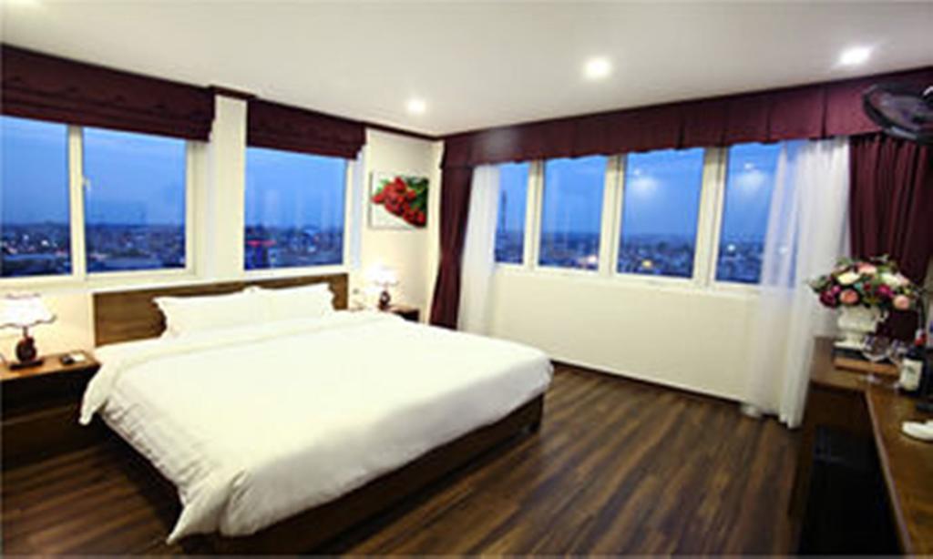 West & Hotel 3*