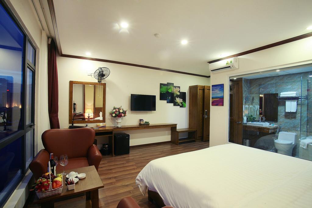 West & 3* Hanoi