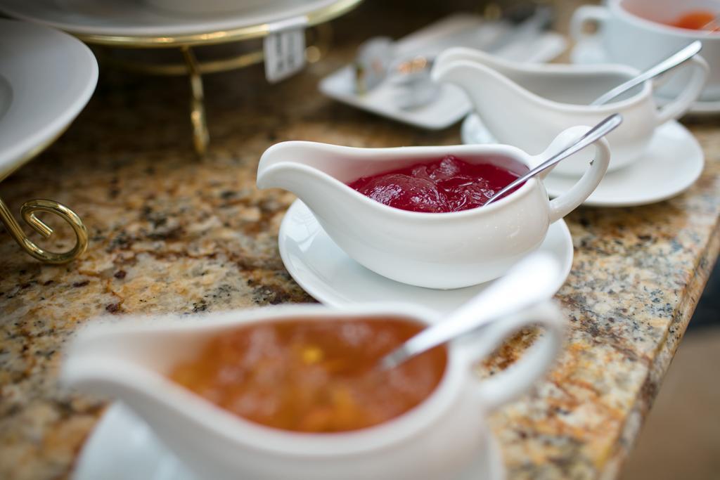 Và Dưỡng Viola Royal Hà Nội