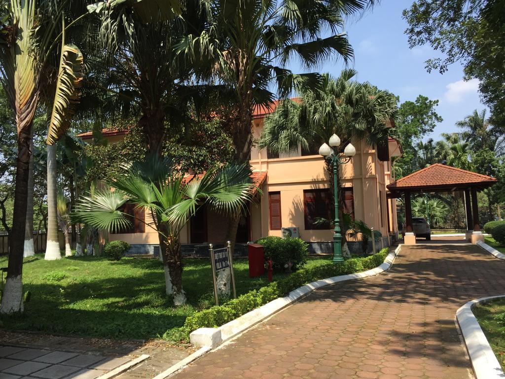 Zo Villa *
