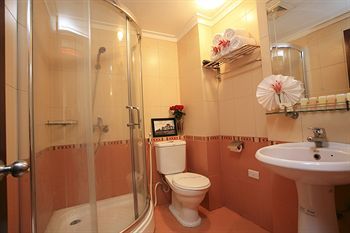 Hotel Golden Moon & Travel 3*