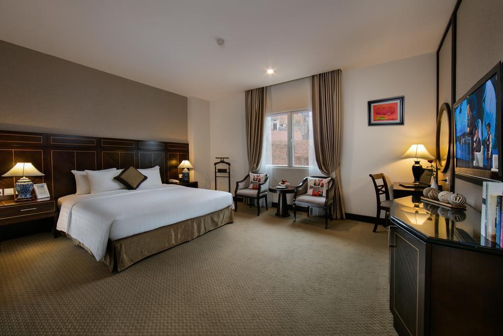 Zephyr Boutique 4* Hanoi