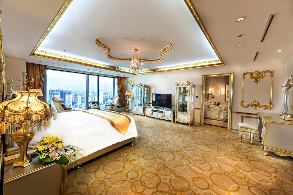 Hotel Grand Plaza 5*