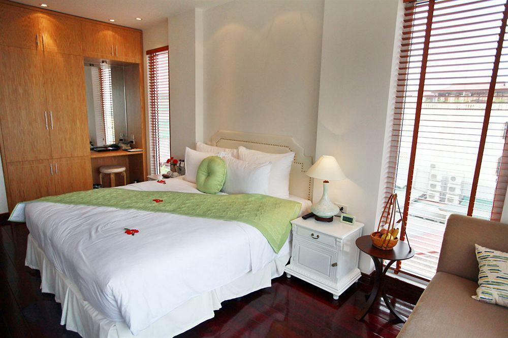 Mercury Hotel 3*