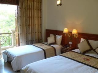 Golden Lotus & Hotel 3*