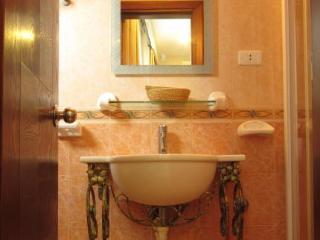 Tran Hotel