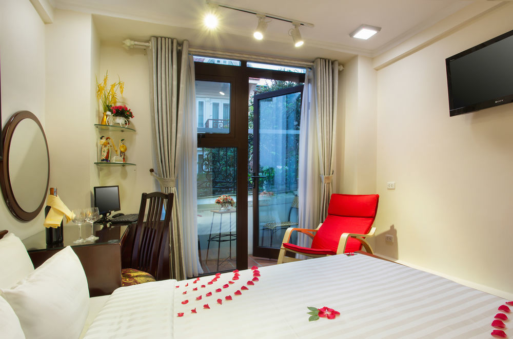 Luminous Viet 3*