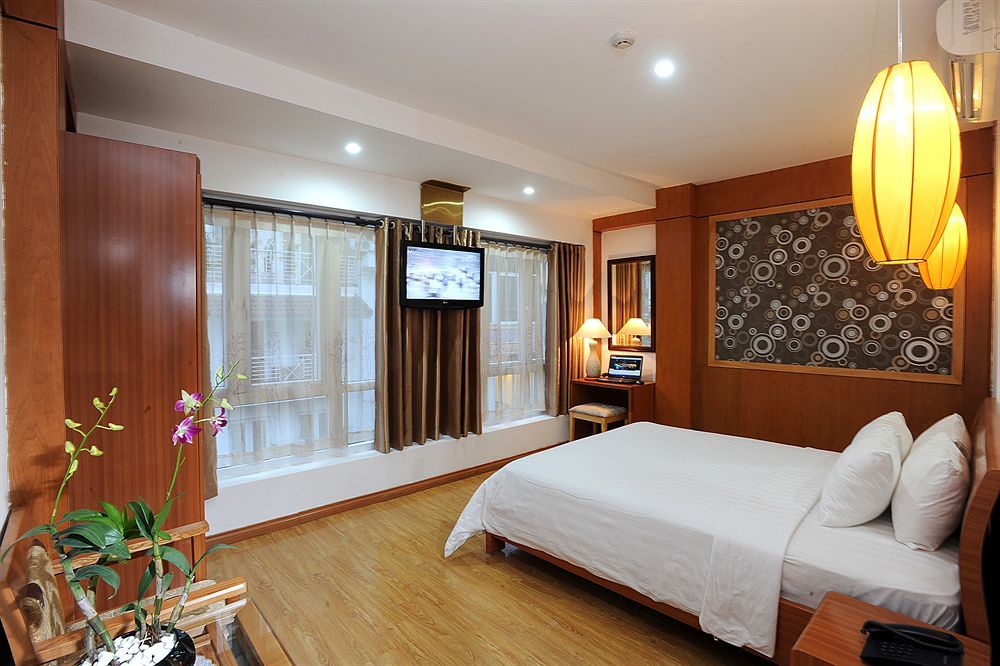Grande Collection & Hanoi