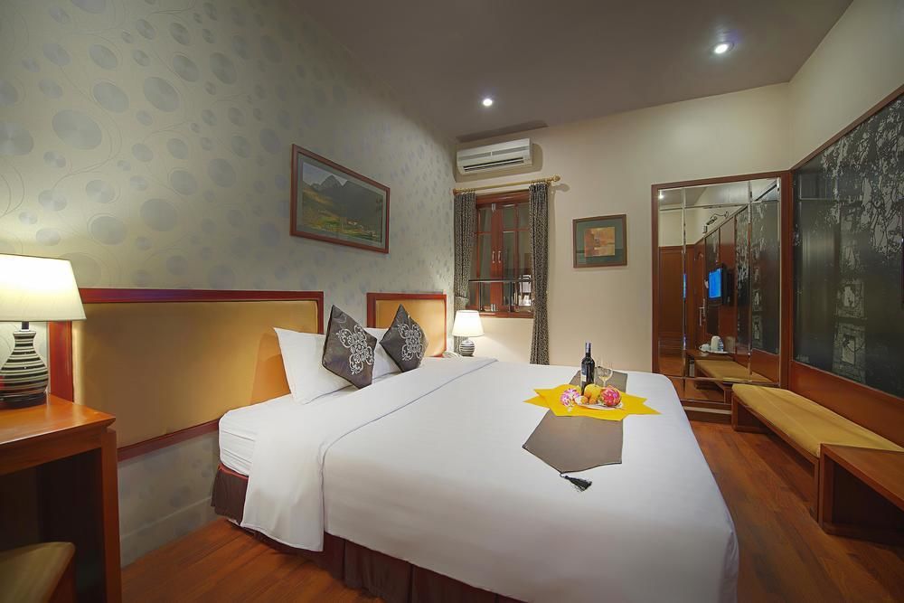 Oriana Boutique & Restaurant Hotel 3*