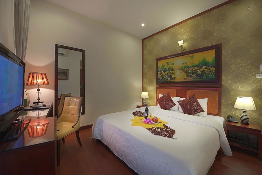 Oriana Boutique & Restaurant Hotel 3*