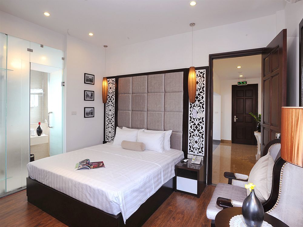 Glance Hotel 3*