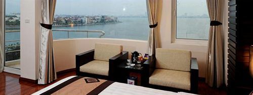 Wild Lotus - Xuan Dieu Hotel