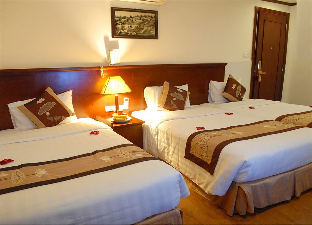 Hotel De Legend 2*