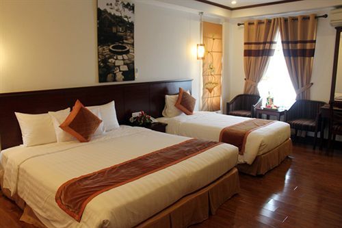 Hotel De Legend