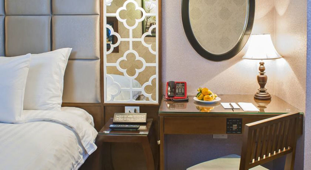 Classy & 4* Hanoi