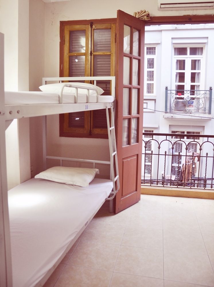 Downtown Hostel *