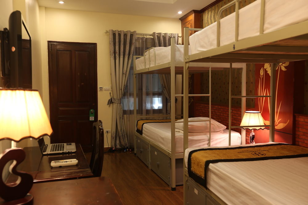 Hotel Golden Charm Hanoi