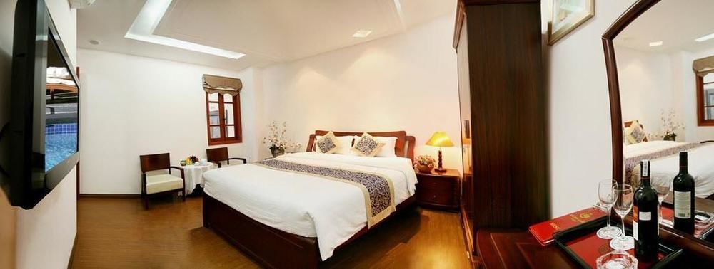 Hotel Lakeside Palace 3*