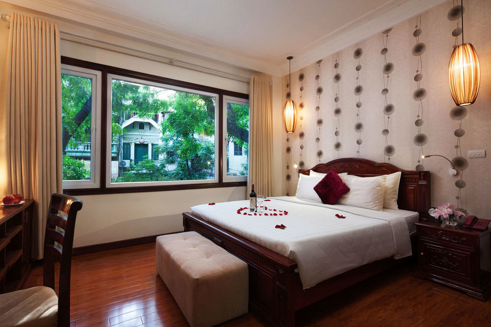 Golden Moon & Travel Hanoi