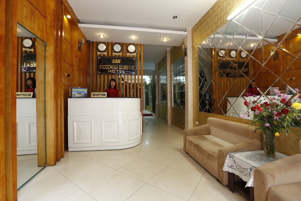 Hotel The Queen &