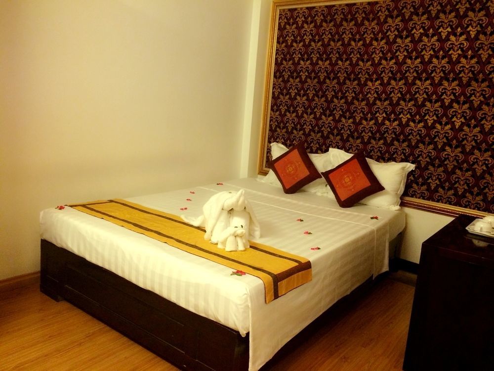 Aquarius Grand Hotel 3*
