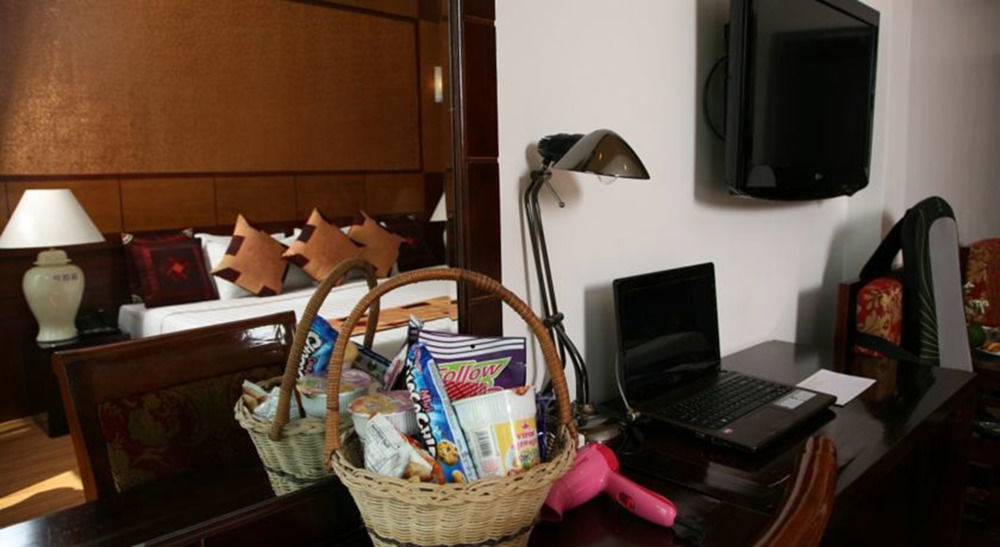 Aquarius Grand Hotel 3*