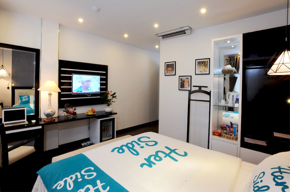 Charm & Hotel
