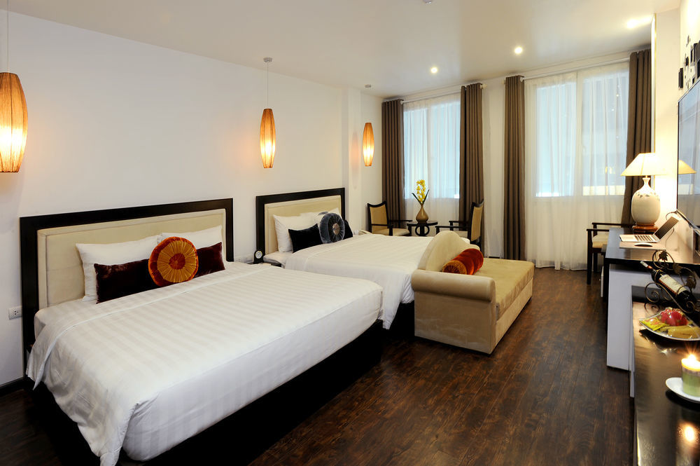 Charm & Hotel