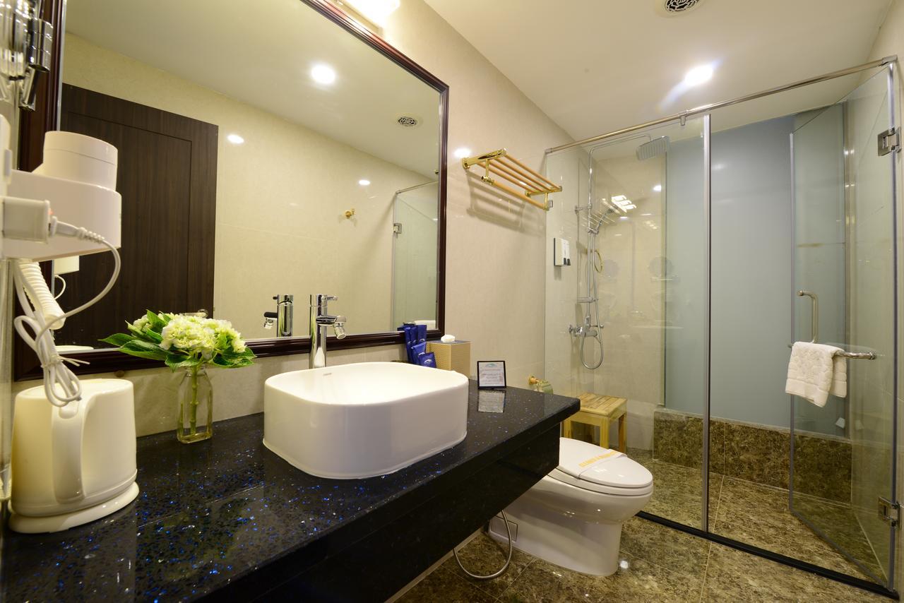 Hotel Emerald Waters Hanoi