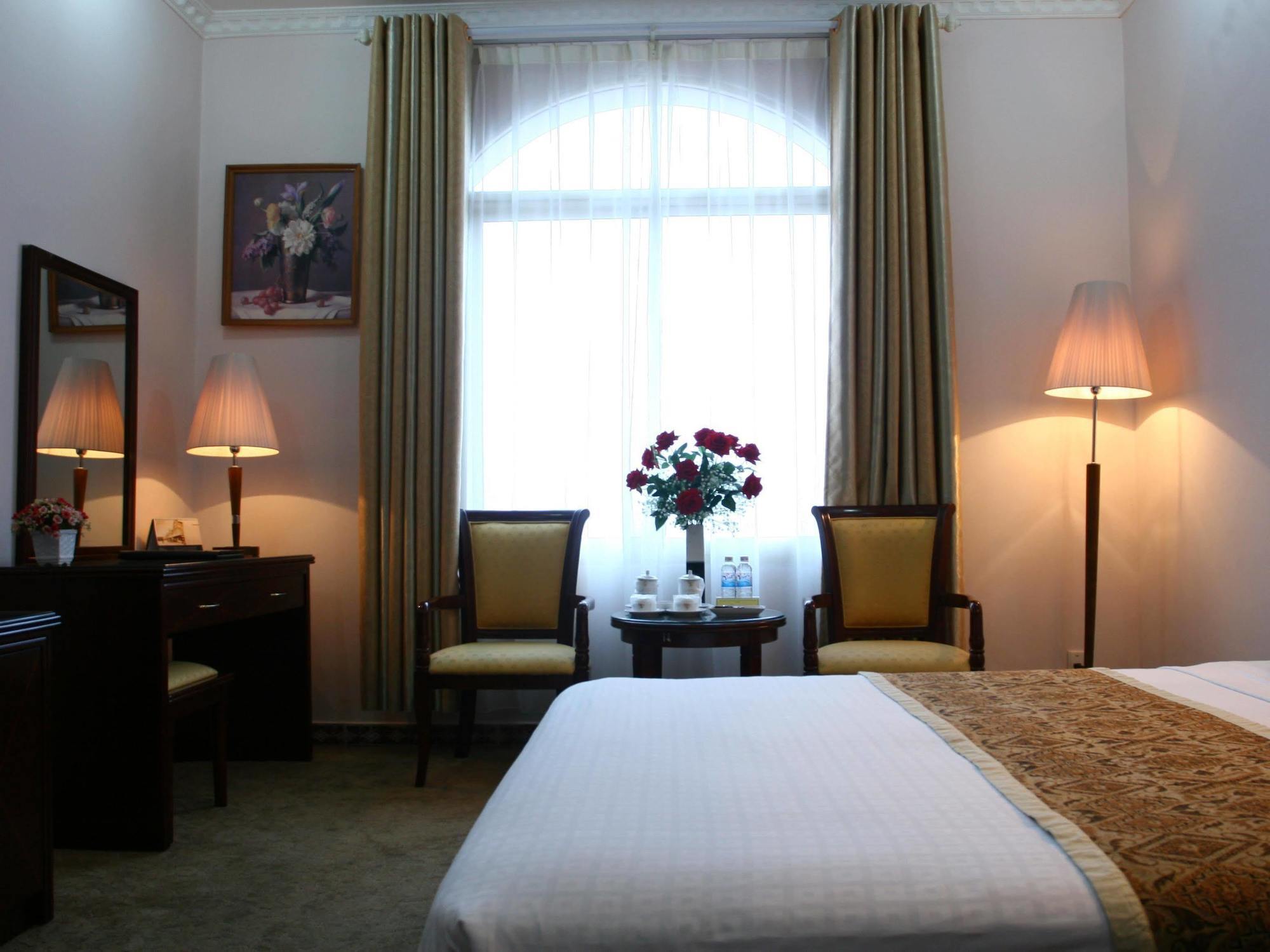 Khách sạn Cong Doan Viet Nam 3*