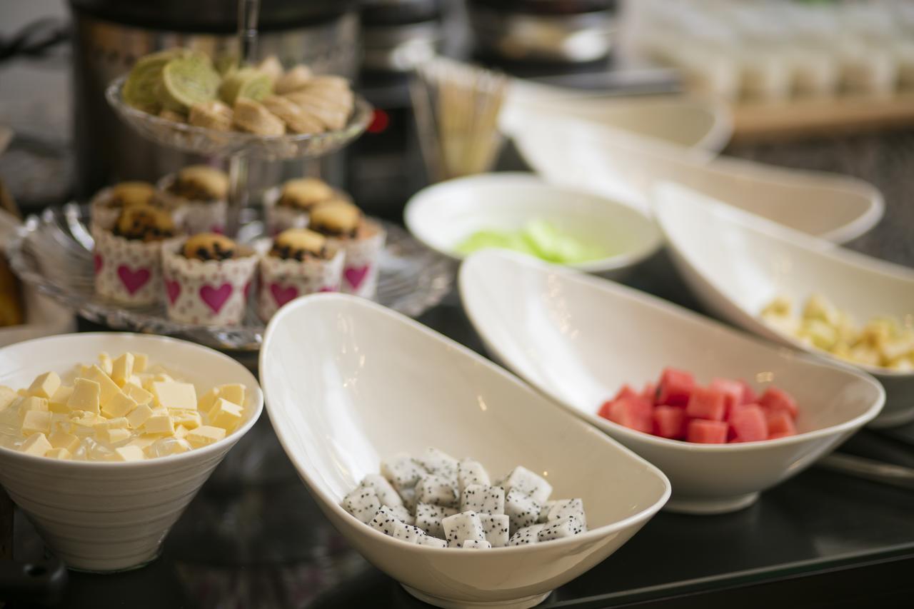 Center Silk Premium & & Travel Hotel