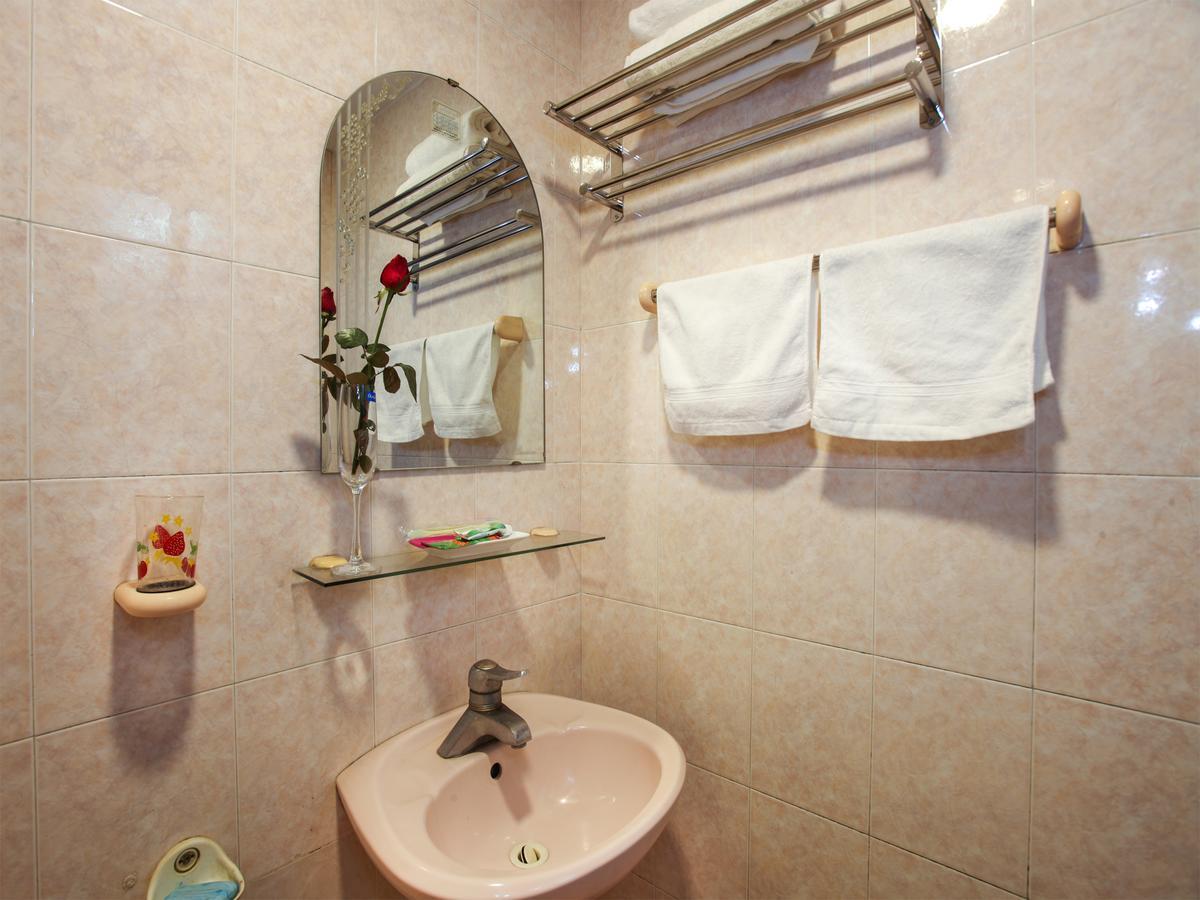 Phuong Trang Hostel Hanoi