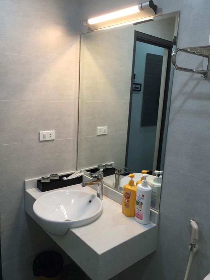 Lily Hotel Hanoi