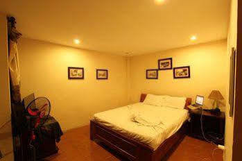 22land & 52 Ngo Huyen Hotel Hanoi