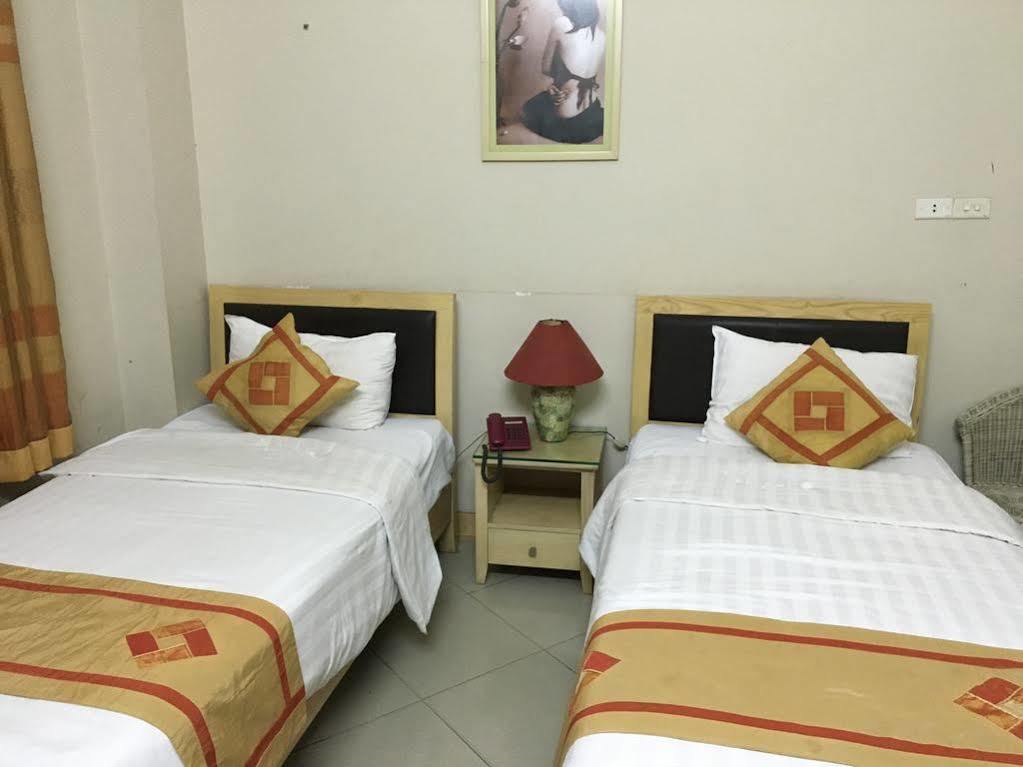 Saigon Pearl Pham Hung Hotel 2*