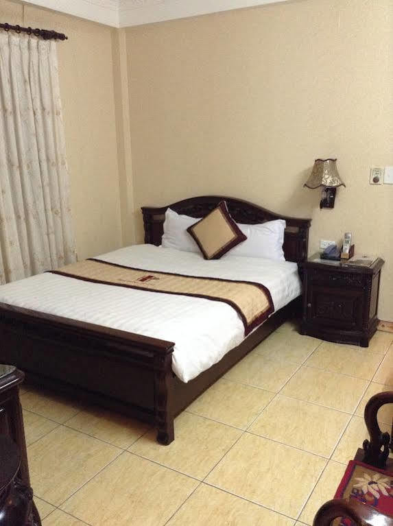 Hotel Hoa Hong - Xa Dan Hanoi
