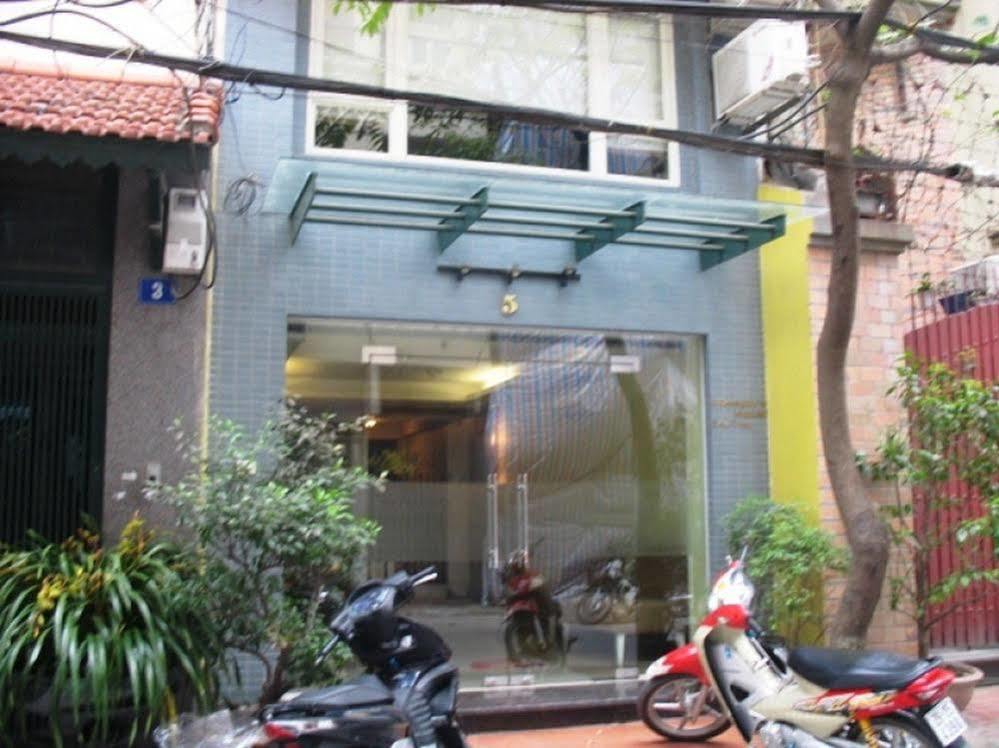 Iris Boutique