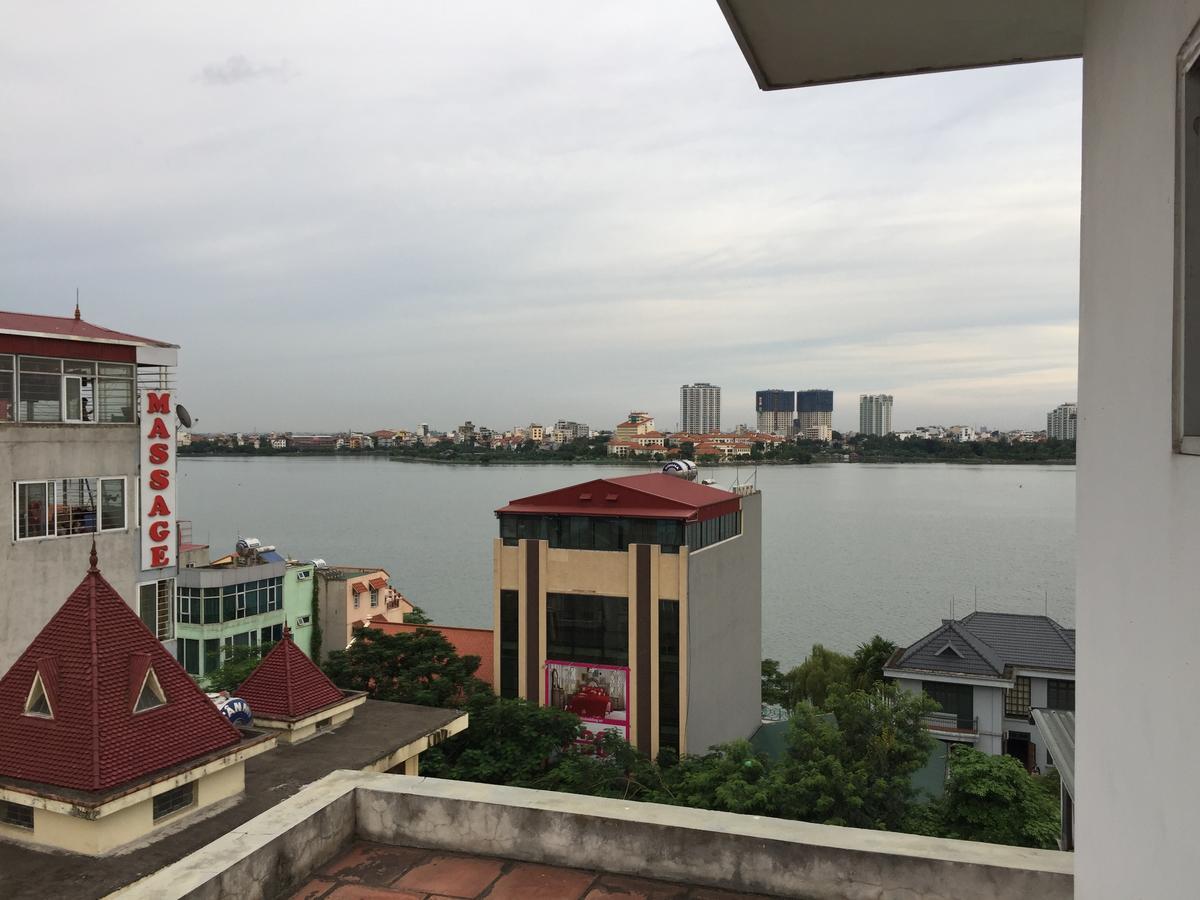 Thai Hoa *