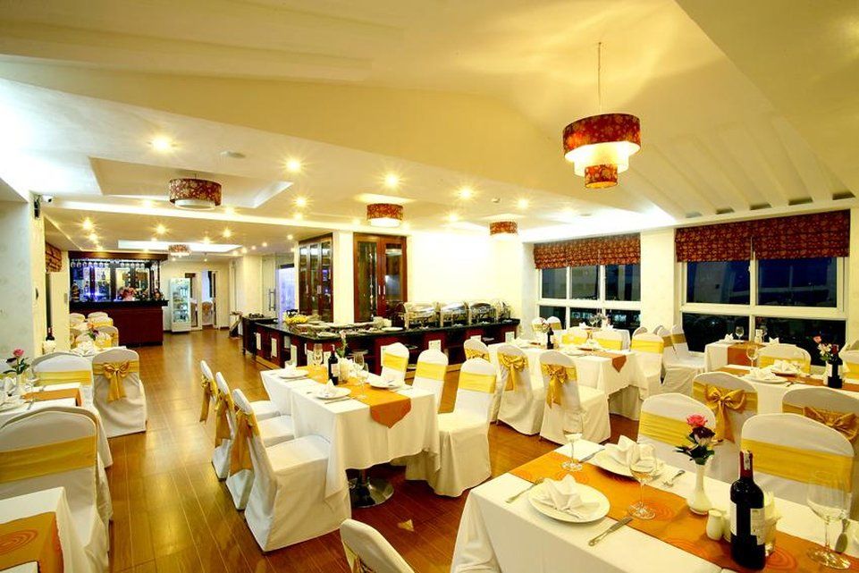 Lavish Centre Hotel 3*