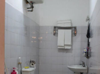 Hotel A25 - Hoang Quoc Viet 2*