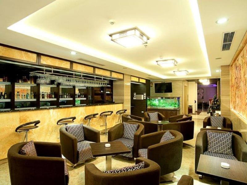 Skylark Hotel Hanoi