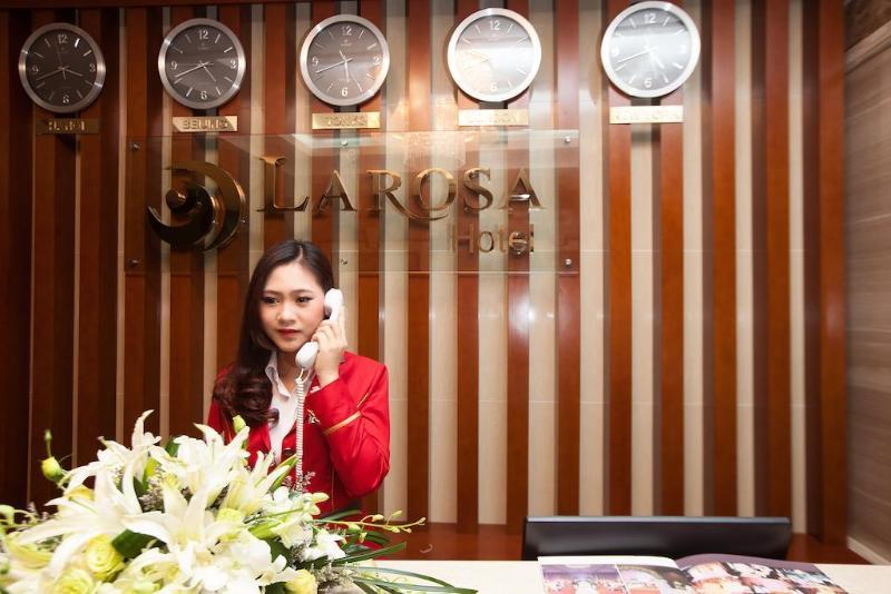 Larosa Khách sạn 4*