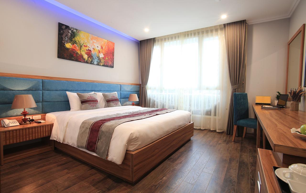Oriana Hotel