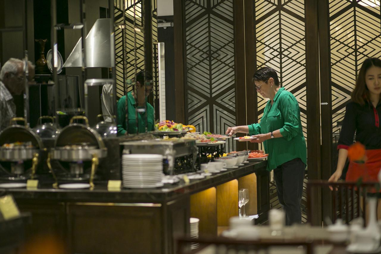 Hotel Quoc Hoa Premier