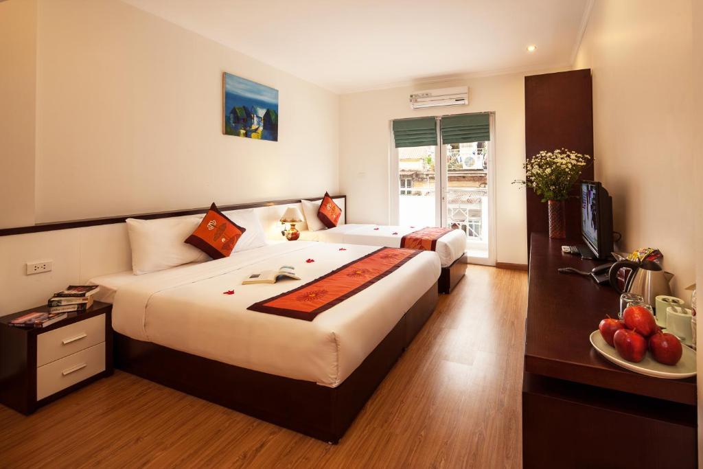 Hotel Rising Dragon Estate 3*
