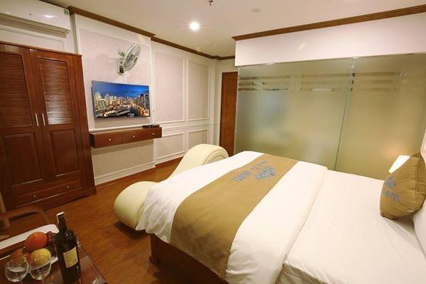 Hoang Tu Hotel 2*