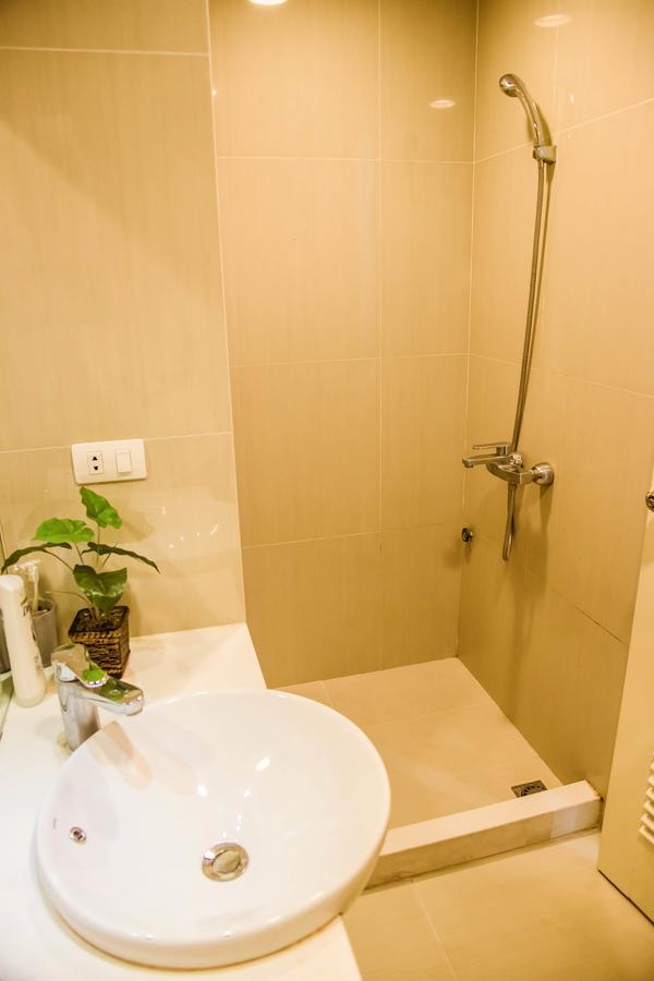 Phương Anh Hồ Tây Hà Nội 3*